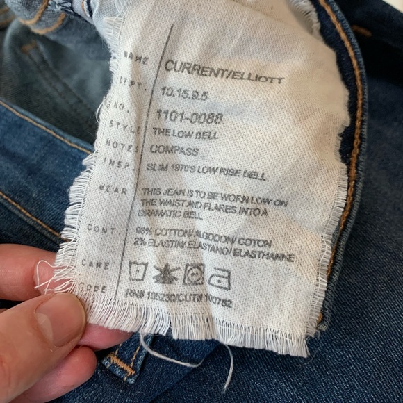Current Elliott The Low Bell Jean - Picture 7 of 10